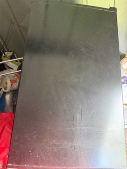 Mini fridge