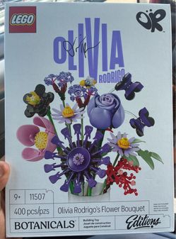 LEGO Olivia Rodrigo Flower Bouquet Set 11507