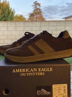 Men’s AE Casual Sneakers (US 10)