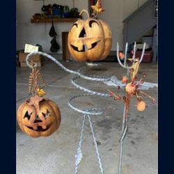Halloween Decor