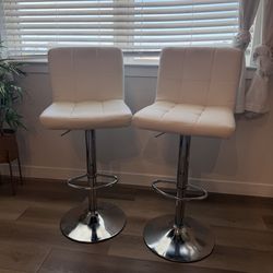 Island chairs/ Barstools