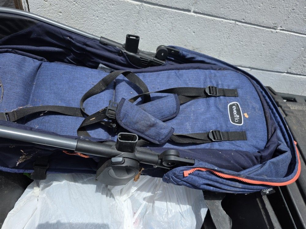 Stroller 