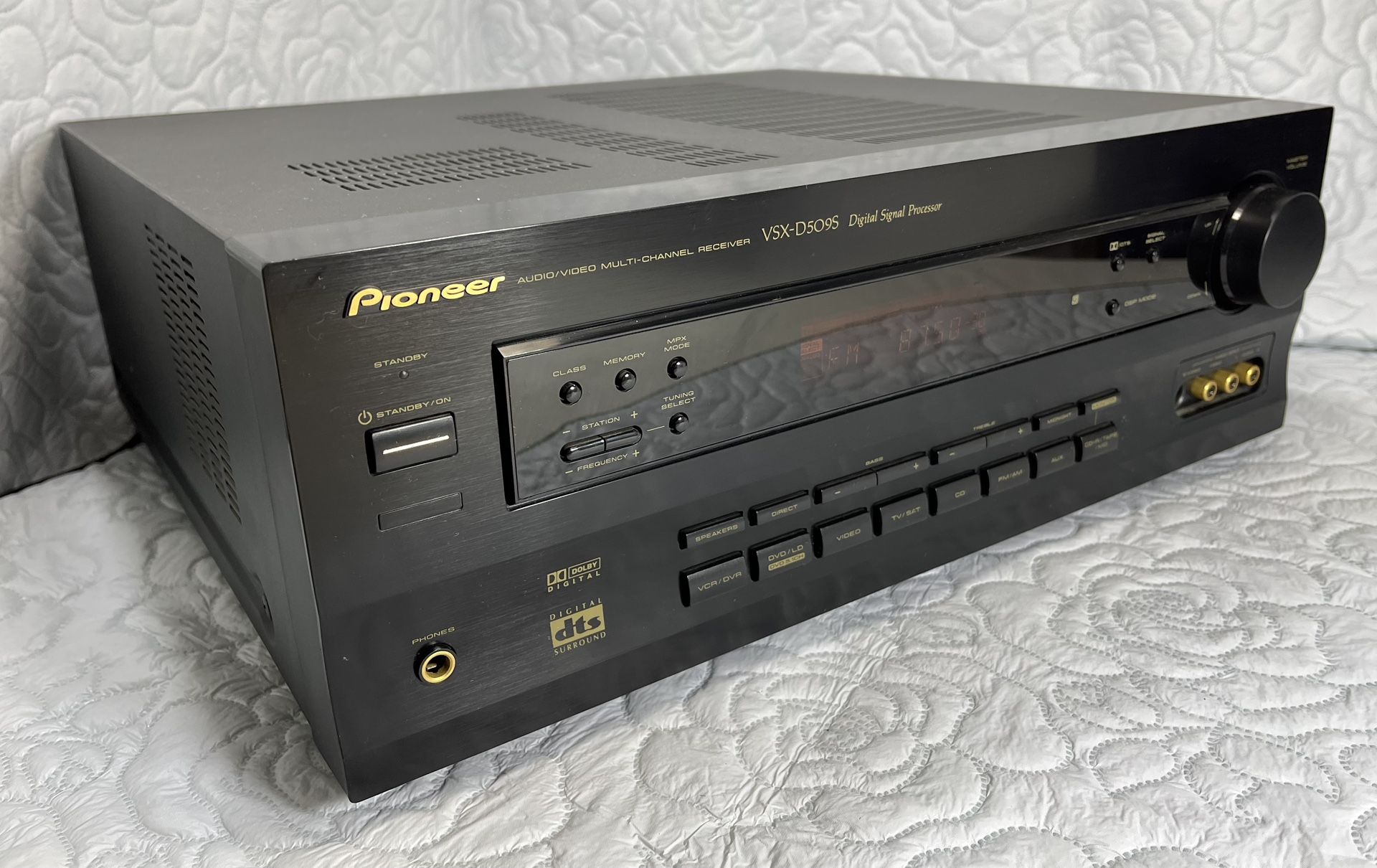 Pioneer VSX-D509S Audio/Video Multi-Channel Stereo Receiver Digital Signal Processor AM FM Radio Surround Sound Music Bass Cinematic Movie Theater AUX