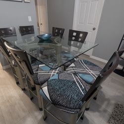 Dining Room Table With Wine Rack & 8 Chairs  With 8 Seat Covers 