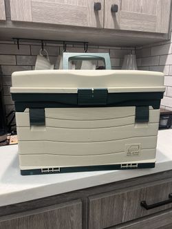 Vintage Plano 5940 Tackle Box