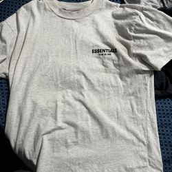 Essentials Tee size M