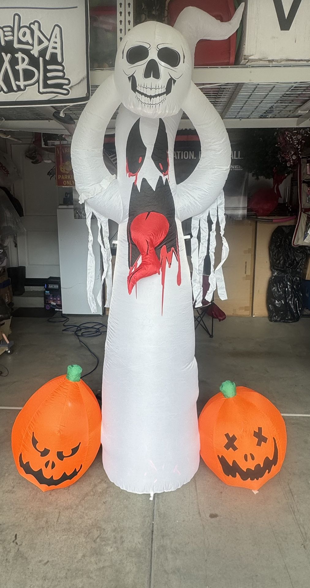 10ft Giant Terrible Spooky Ghost w/pumpkins