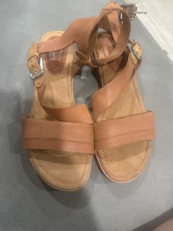 Comfortiva Brown Leather Sandals size 8.5