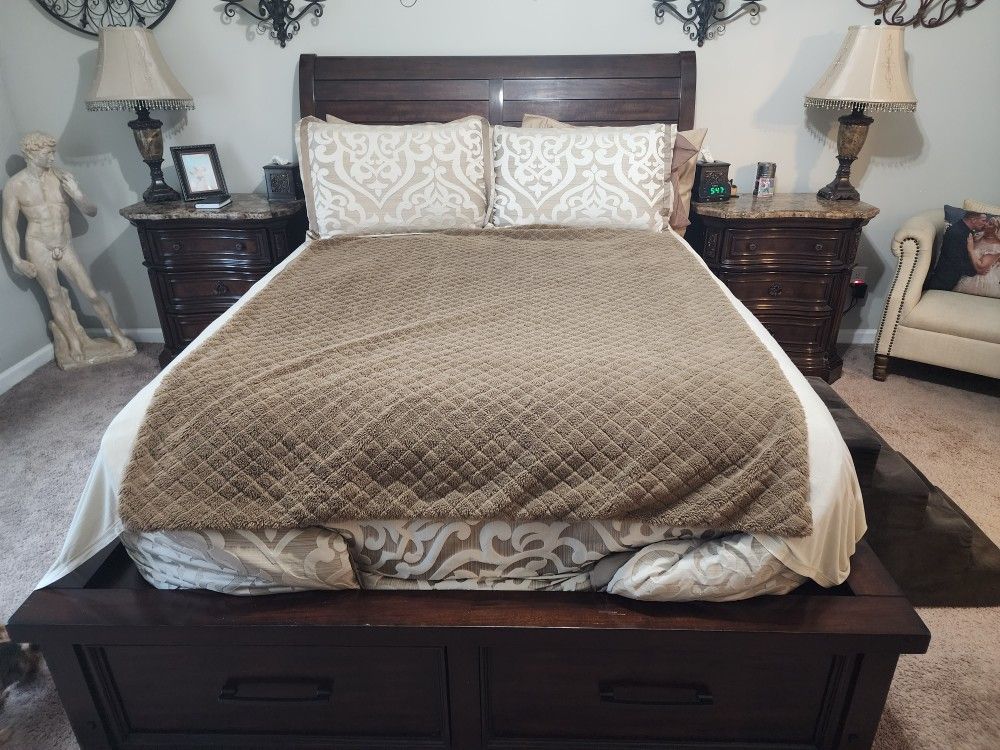 Queen Size Bed and Mattress
