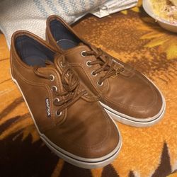 Kids Shoes Size 2