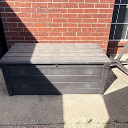 Selling Pool Accessories Box