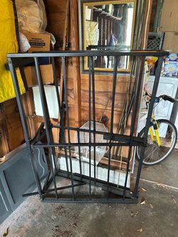 Queen size bed frame clean
