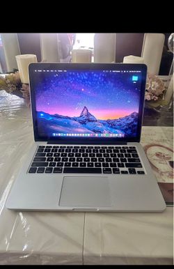 Apple MacBook Pro 13.3-inch 2015, Intel Core i5, 128GB 8GB RAM 