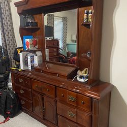 3 Piece Bedroom Set, King Bedframe