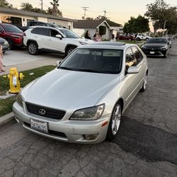 2005 Lexus IS 300