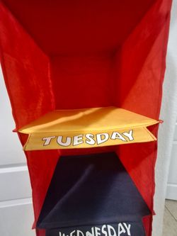 Days of the week closet organizer