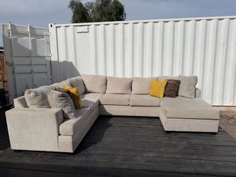 Sectional couch