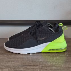 Nike Air Max Motion 2 Men's Shoes Size 10