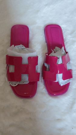 Hermès Oran Sandals Hot Pink Patent Leather