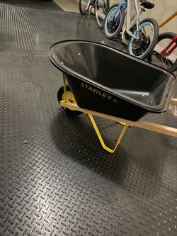 Stanley Jr. Kids Wheelbarrow Set