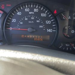 2006 Nissan armada SE very low mileage 85806 original