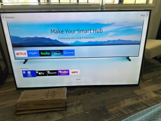 65” Smart TV + Wall Mounting Bracket