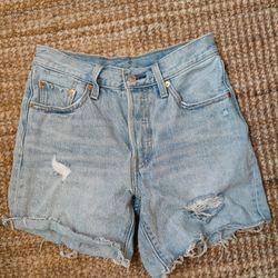 Women's Levi's Shorts Size 24