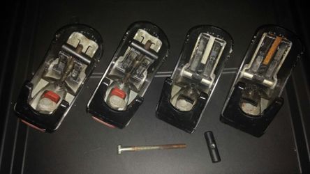 Yakima DOUBLE CROSS TOWERS 4 Read whole description for Sale in San Antonio TX OfferUp
