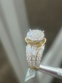  2CTW 10KT YG Lab Diamond Cluster Ring 