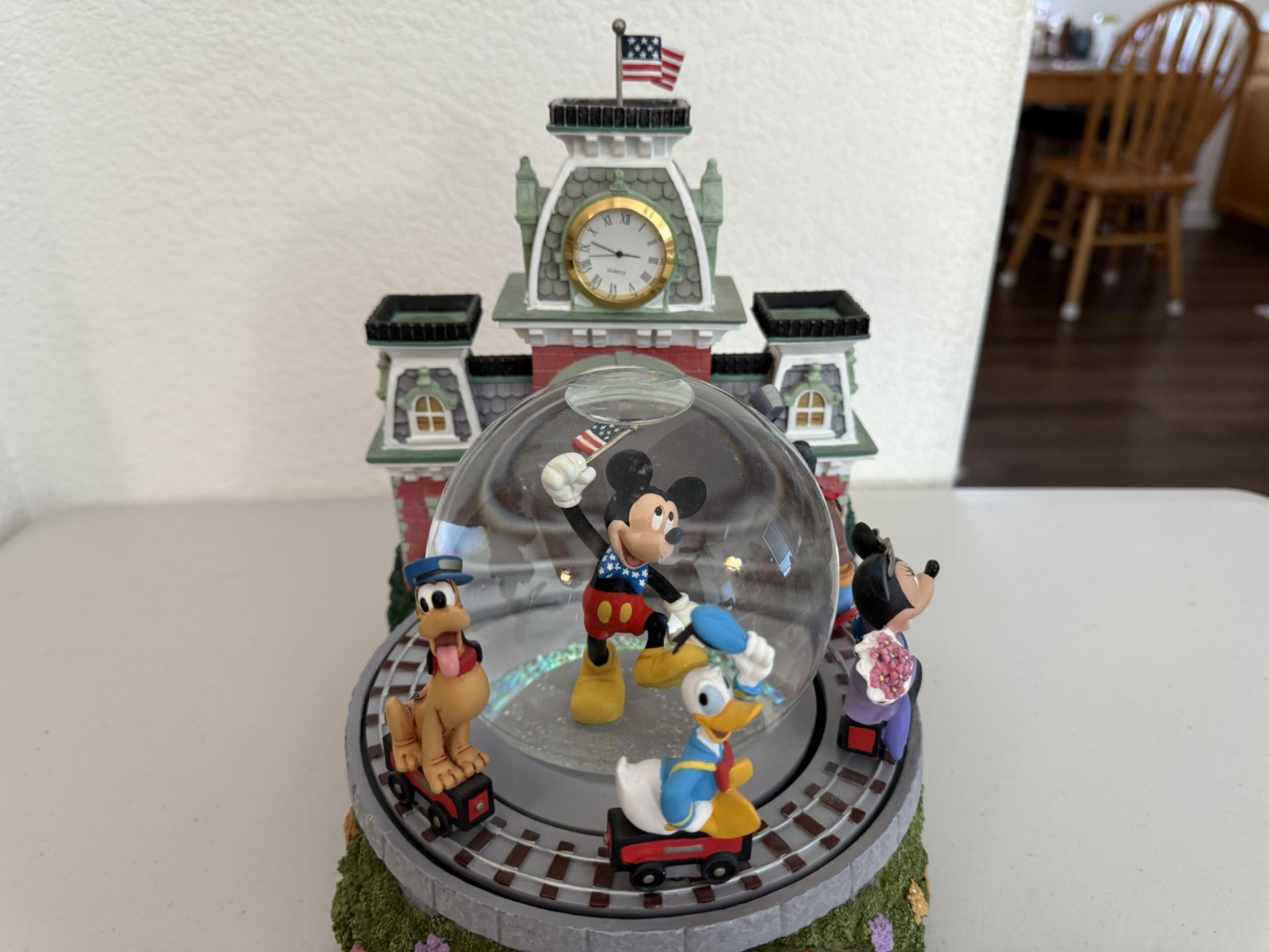 Vintage Disney Snow globe