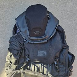 Oakley Kitchen Sink Backpack