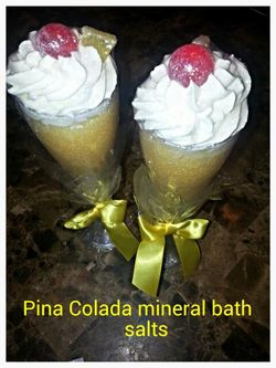 Pina colada mineral bath salts