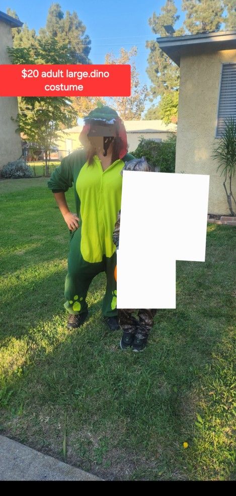 $ 20.00 used twice. Size Adult large Perfect condition.Unisex Adult Dinosaur jumpsuit Pajamas . Green. Spooktacular Creations. Pick up only long be