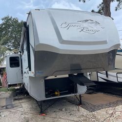 2011 Rv Forest River Model Ranger 38Ft