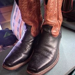 ARIAT SIZE 10EE COWBOY BOOTS 