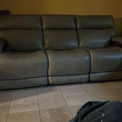 reclining leather sofas