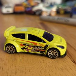2012 Hot Wheels '12 Ford Fiesta Bright Yellow '22' Loose Daredevil Drivers HTF