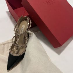 Valentino Rockstud Caged Pumps