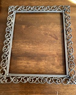 Vtg ornate frame no glass