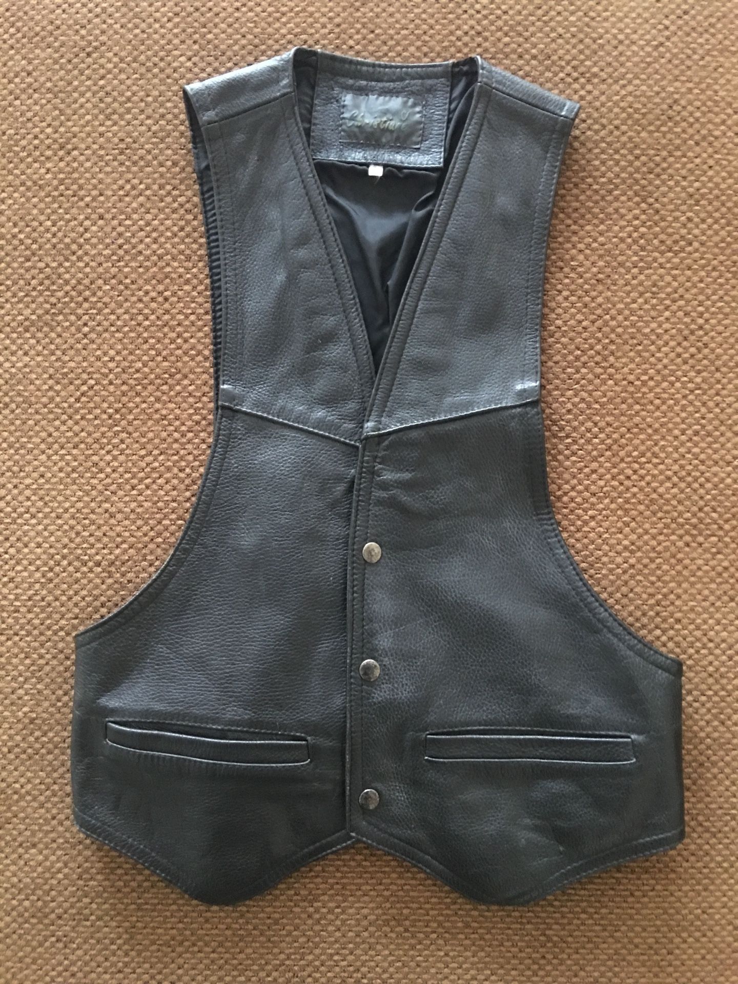 Leather Vest - Chaleco de Piel