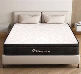 New Queen Size Mattress,10 Inch Grey Medium Firm Queen Mattresses in a Box,Individual Pocket Spring Breathable Comfortable for Sleep