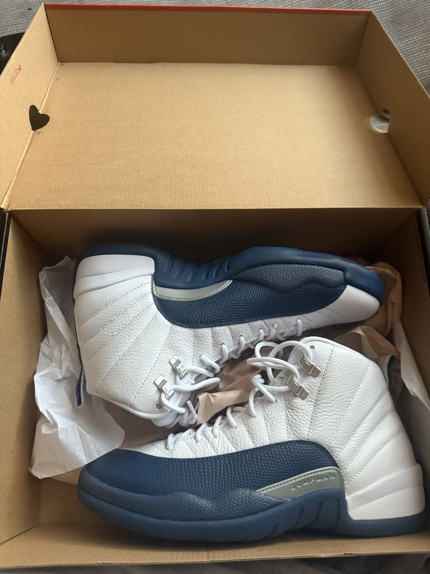 Jordan 12 "French blue"