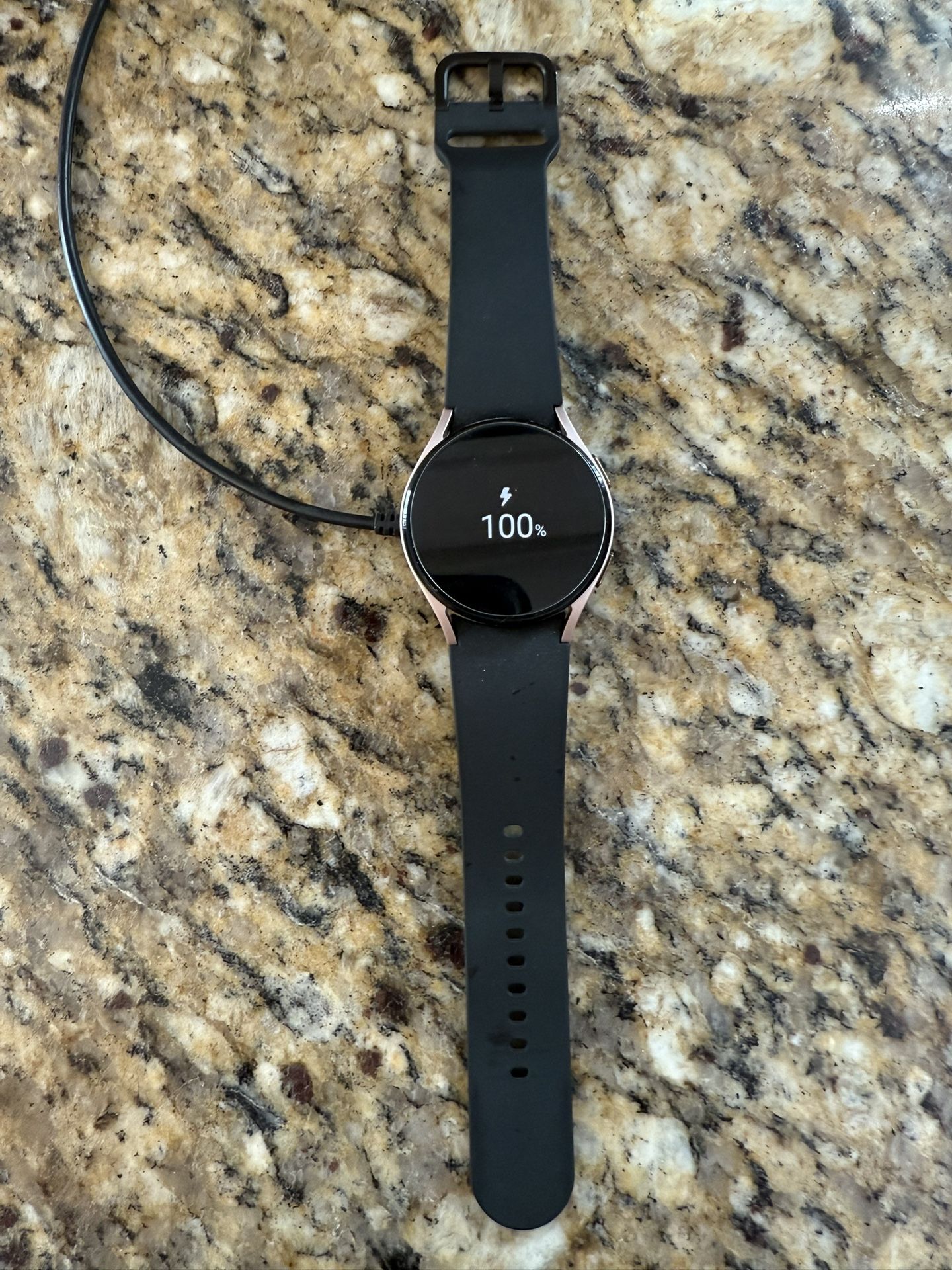 Samsung Galaxy Watch 4 40mm Smart Watch Bluetooth - Pink Gold