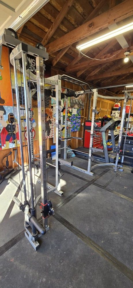 Valor Fitness Power Rack **GREAT DEAL!!**
