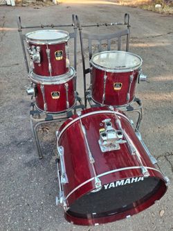 Yamaha Stage Custom Advantage 4-piece kit