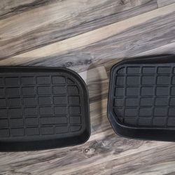 Tesla 2020-2024 tesla.y floor mats. 6 mats total..$35