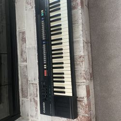 Casiotone Ct 370  Key Board  Excellent Condition 