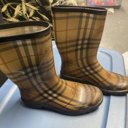 burberry rain boots size 6