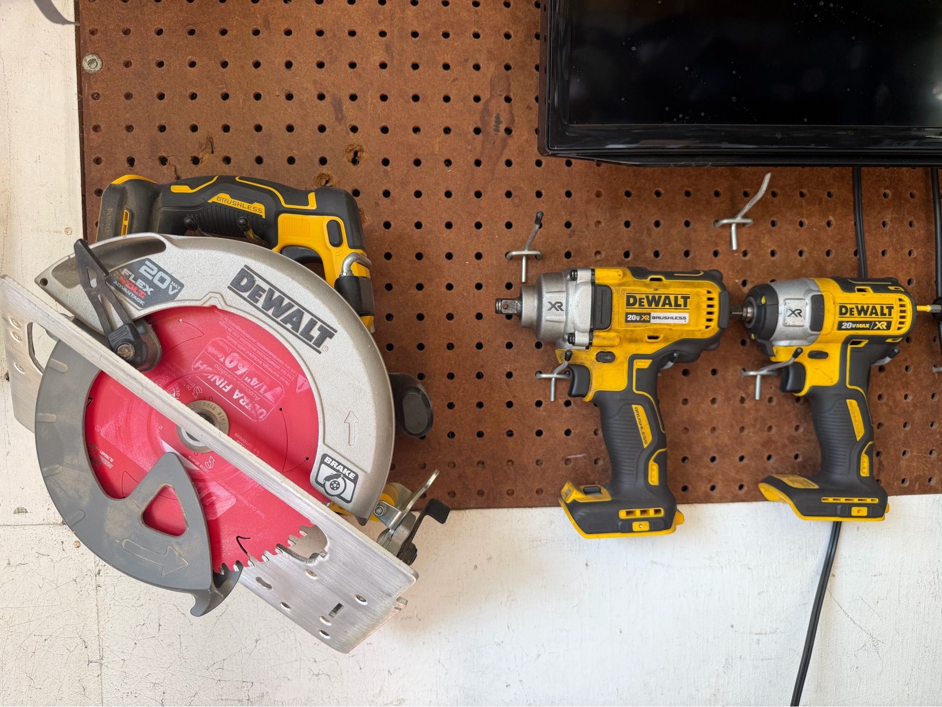 Dewalt 1/2” & 3/8” Impact