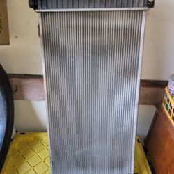 2005 Chevy Avalanche  Radiator